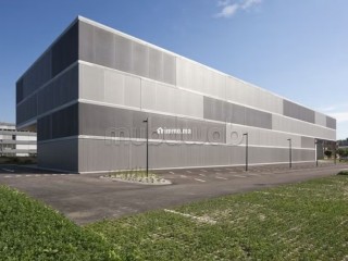 Bâtiment industriel 3600 m² ZI Lissasfa - Appartement à louer - Casablanca