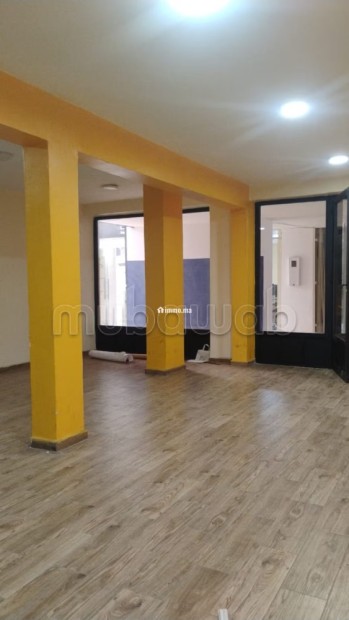 À louer: Magasin bien aménagé sur deux niveaux à Guéliz - Location Immobilier - Marrakech - photo 8