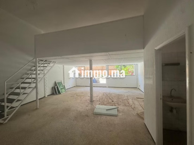 Magasin dans une galerie commerciale à louer à 5min de la gare refait à neuf - Location Immobilier - Marrakech - photo 2