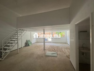 Magasin dans une galerie commerciale à louer à 5min de la gare refait à neuf - Appartement à louer - Marrakech