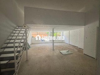 Magasin dans une galerie commerciale à louer à 5min de la gare refait à neuf - Appartement à louer - Marrakech