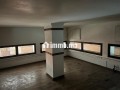 magasin-boutique-a-la-location-dans-une-galerie-commerciale-a-gueliz-small-1