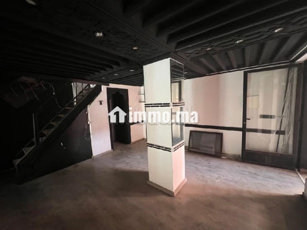 magasin-boutique-a-la-location-dans-une-galerie-commerciale-a-gueliz-big-4