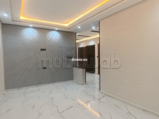 Vente d'un bel appartement à Hay Lmkansa. Superficie 100 m². Bien meublé - Appartement à vendre - Casablanca