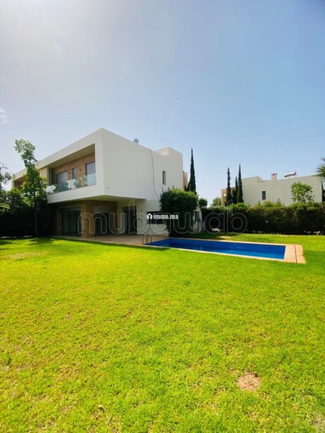 Villa de luxe à louer à Californie. 4 chambres agréables. Piscine et cheminée - Location Immobilier - Casablanca - photo 1