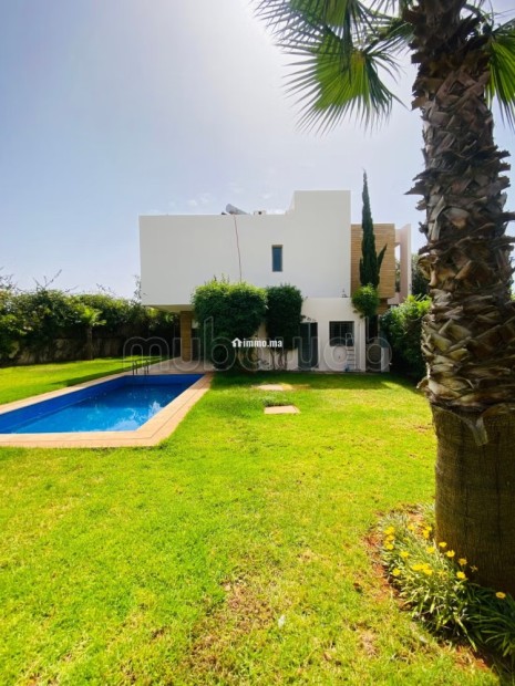 Villa de luxe à louer à Californie. 4 chambres agréables. Piscine et cheminée - Location Immobilier - Casablanca - photo 3