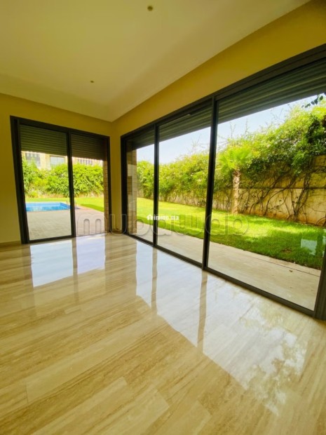 Villa de luxe à louer à Californie. 4 chambres agréables. Piscine et cheminée - Location Immobilier - Casablanca - photo 4