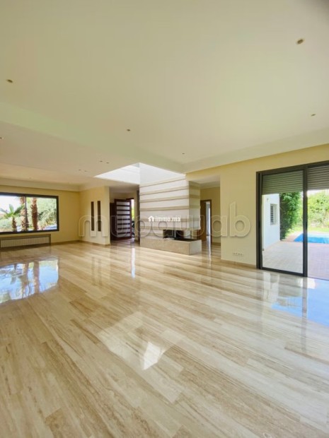 Villa de luxe à louer à Californie. 4 chambres agréables. Piscine et cheminée - Location Immobilier - Casablanca - photo 5