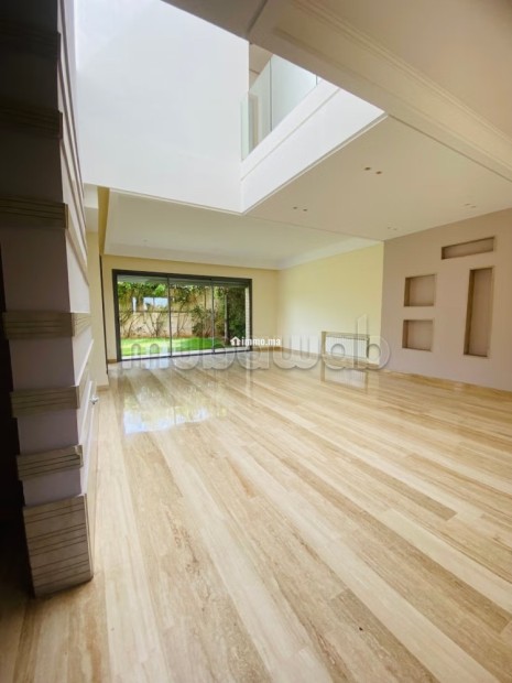Villa de luxe à louer à Californie. 4 chambres agréables. Piscine et cheminée - Location Immobilier - Casablanca - photo 7