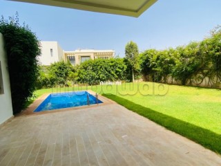 Villa de luxe à louer à Californie. 4 chambres agréables. Piscine et cheminée - Villa à louer - Casablanca
