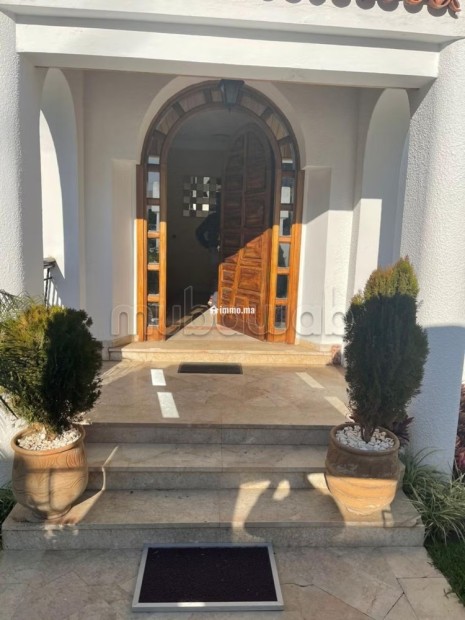 Maison de luxe à louer à Agdal. 4 chambres agréables. Conciergerie à disposition, système de climatisation - Location Immobilier - Rabat - photo 3