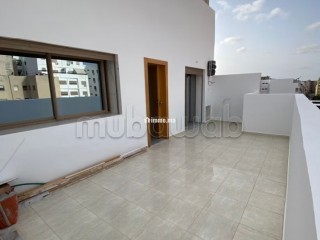 Appartement à l'achat à La Ville Haute. 2 belles chambres. Système de parabole et résidence sécurisée - Appartement à vendre - Kenitra