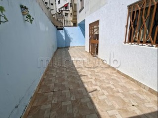 Joli appartement à côté de l'hôpital espagnol - Appartement à vendre - Tanger