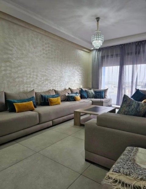 Location saisonnière à Béni Mellal.
Superficie 107 m².
Terrasse et jardin - Vente Immobilier - Beni Mellal - photo 2