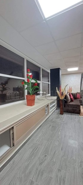 Très bel appartement en location à El Hadadda. 1 chambre. Porte blindée et résidence sécurisée - Location Immobilier - Kenitra - photo 8