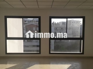 Bureau neuf pour location avenue des FAR fès 54m2 - Bureau à louer - Fes