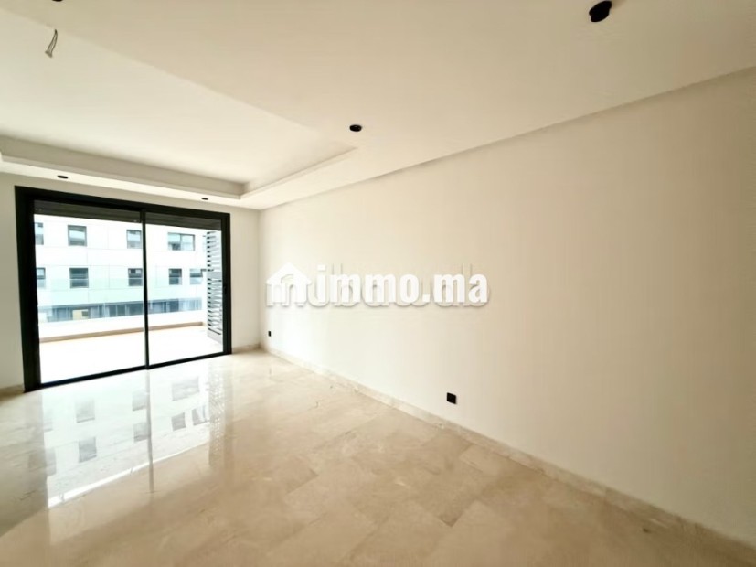 En Location Vide: Appartement 3 Chambres avec terrasse au CFC,
Casablanca - Location Immobilier - Casablanca - photo 2