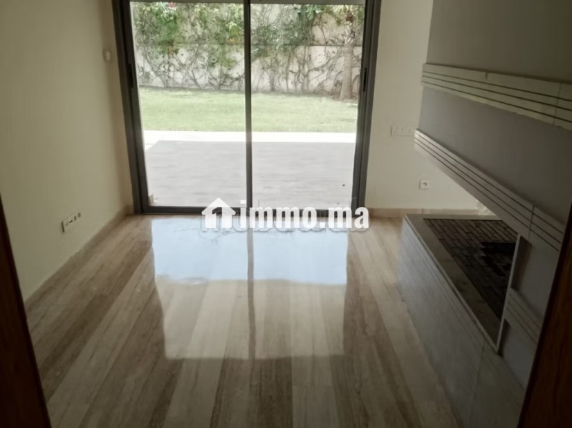Villa 840m neuf à louer à californie avec grand jardin - Location Immobilier - Casablanca - photo 4
