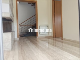 Villa 840m neuf à louer à californie avec grand jardin - Villa à louer - Casablanca
