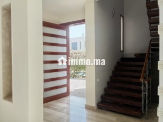 Villa 840m neuf à louer à californie avec grand jardin - Villa à louer - Casablanca