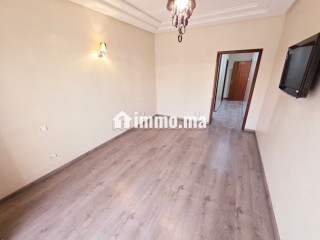 Appartement 180m² Vide avec 4 chambres à 2 Mars - Appartement à louer - Casablanca