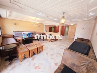 Appartement 180m² Vide avec 4 chambres à 2 Mars - Appartement à louer - Casablanca