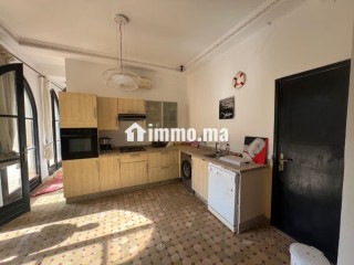 Beau riad en location à Ennakhil Palmeraie.
Superficie 300 m².
Meublé - Villa à louer - Marrakech