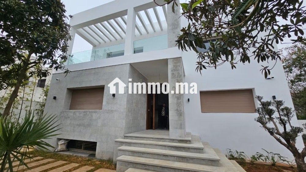 Villa à louer à Hay Riad - Location Immobilier - Rabat - photo 1