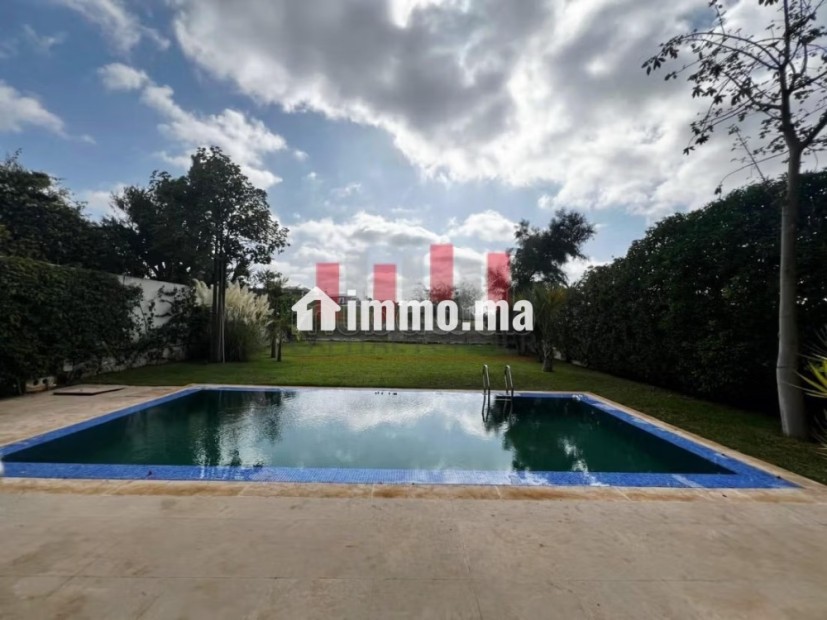 Charme et confort sur le golf - Location Immobilier - Bouskoura - photo 1