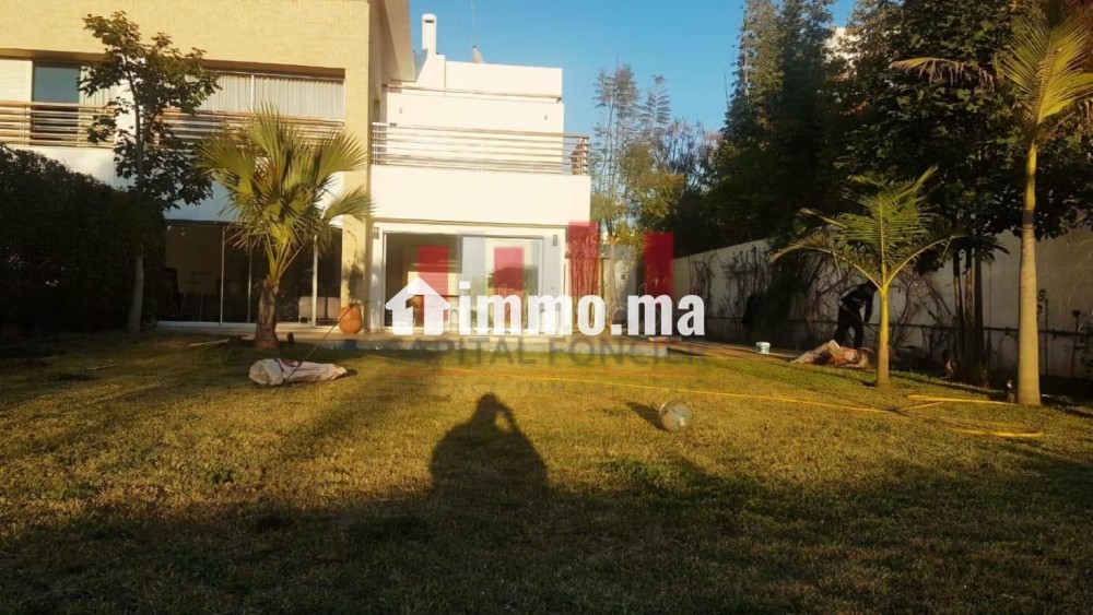 Charme et confort sur le golf - Location Immobilier - Bouskoura - photo 3