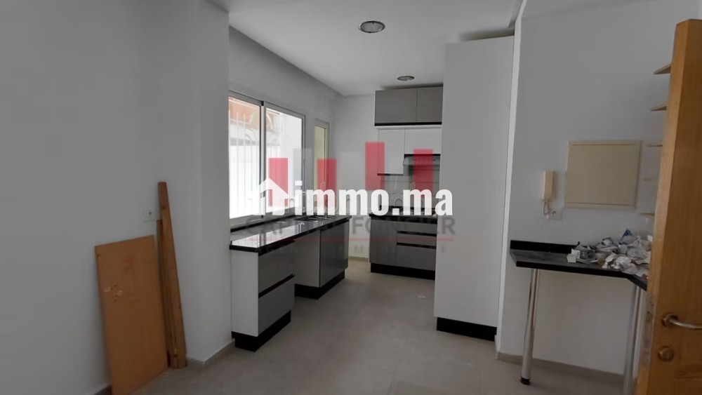 Grande villa proche plage - Location Immobilier - Dar Bouazza - photo 3