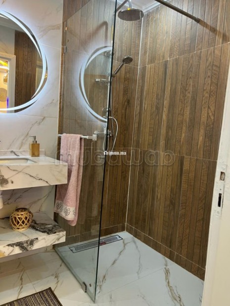 Location saisonnière à Saïdia.
Surface de 86 m².
Double vitrage et chauffage central - Vente Immobilier - Saidia - photo 8