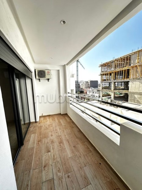 Location d'un studio à Les Hôpitaux. 2 Pièce. GrandeTerrasse et ascenseur - Location Immobilier - Casablanca - photo 1