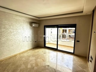 Location d'un studio à Les Hôpitaux. 2 Pièce. GrandeTerrasse et ascenseur - Appartement à louer - Casablanca