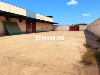 Grande Surface Industrielle à Louer à Fès - Local commercial à vendre - Fes