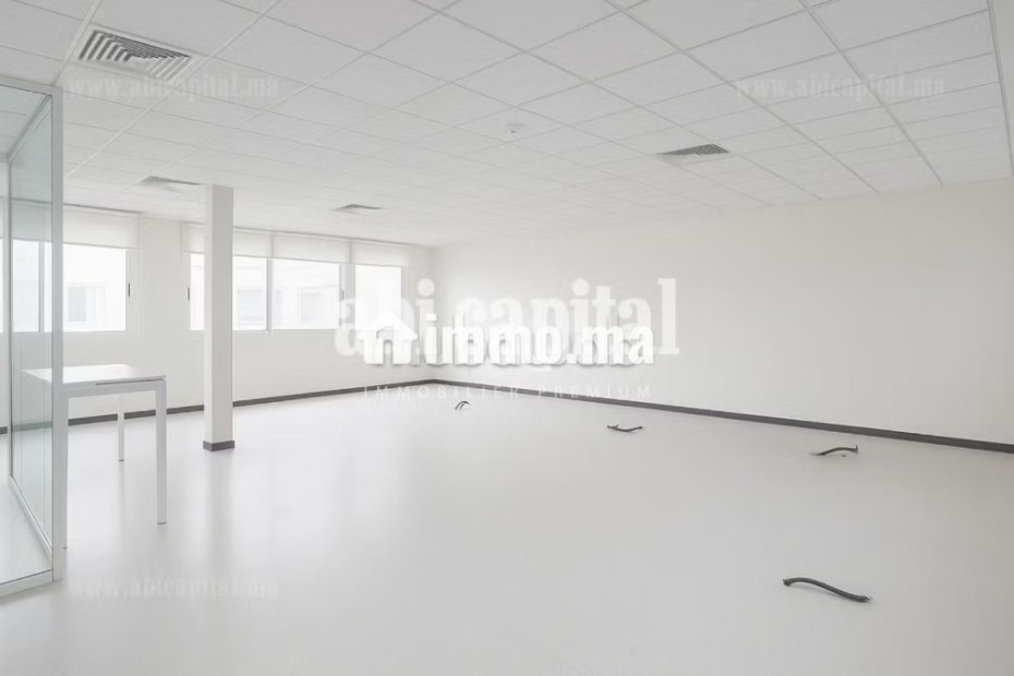Location bureau 175 m² – 4ᵉ étage Rabat - Location Immobilier - Rabat - photo 1
