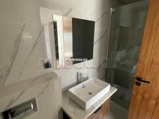 Tres jolie appartement vide en location sur cfc - Appartement à louer - Casablanca