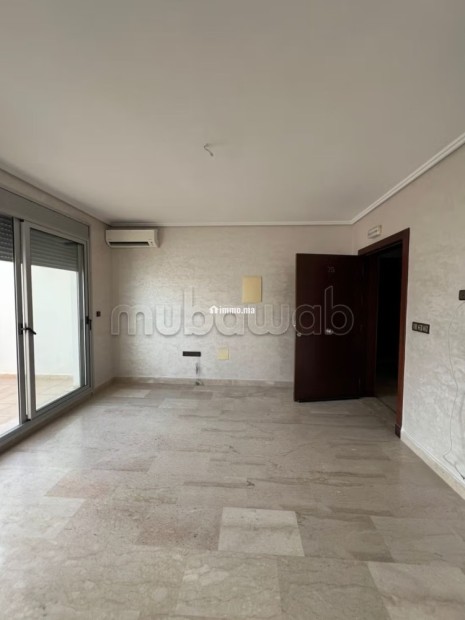 Bel appartement avec grande terrasse ensoleillé - Location Immobilier - Tanger - photo 5