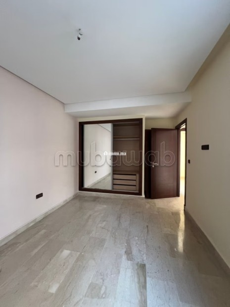 Bel appartement avec grande terrasse ensoleillé - Location Immobilier - Tanger - photo 8