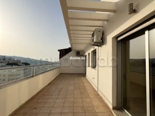 Bel appartement avec grande terrasse ensoleillé - Appartement à louer - Tanger