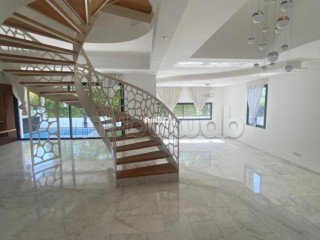maison-de-luxe-a-louer-a-riyad-5-pieces-garage-et-terrasse