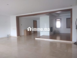 Bel appartement situé dans le haut Agdal - Appartement à vendre - Rabat