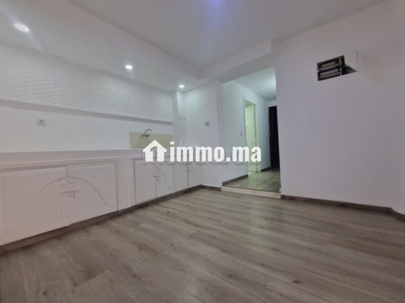 Bureaux à louer à Guéliz. Surface de 90 m². Connexion Internet - Location Immobilier - Marrakech - photo 5