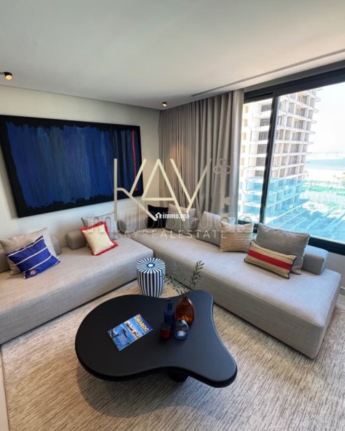 Superbe appartement à louer à De La Plage. Surface totale 80 m². Avec ascenseur - Location Immobilier - Tanger - photo 1