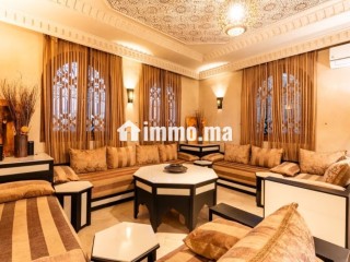 Exceptionnel. Maison d’hôtes hôtel en activité, 11 chambres. Quartier calme et résidentiel à 10 mn de Guéliz - Maison à vendre - Marrakech