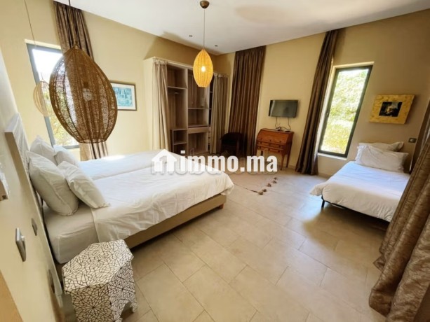 villa-contemporaine-avec-prestations-haut-de-gamme-big-10