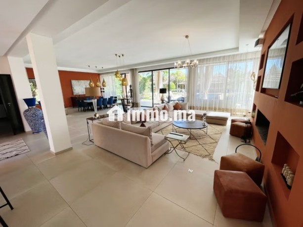 villa-contemporaine-avec-prestations-haut-de-gamme-big-15