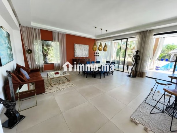villa-contemporaine-avec-prestations-haut-de-gamme-big-16