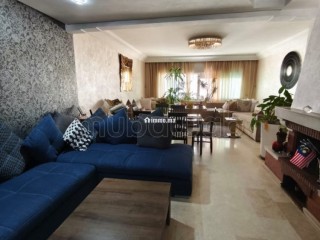 Appartement vide a 2 mars - Appartement à louer - Casablanca