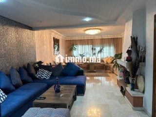 Appartement vide a 2 mars - Appartement à louer - Casablanca